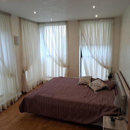 Andyshaun Service Appartments Riga Buitenkant foto